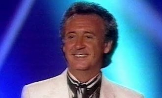 Tony Christie Health Update, What Happened to Tony Christie? What Illness Does Tony Christie Have?