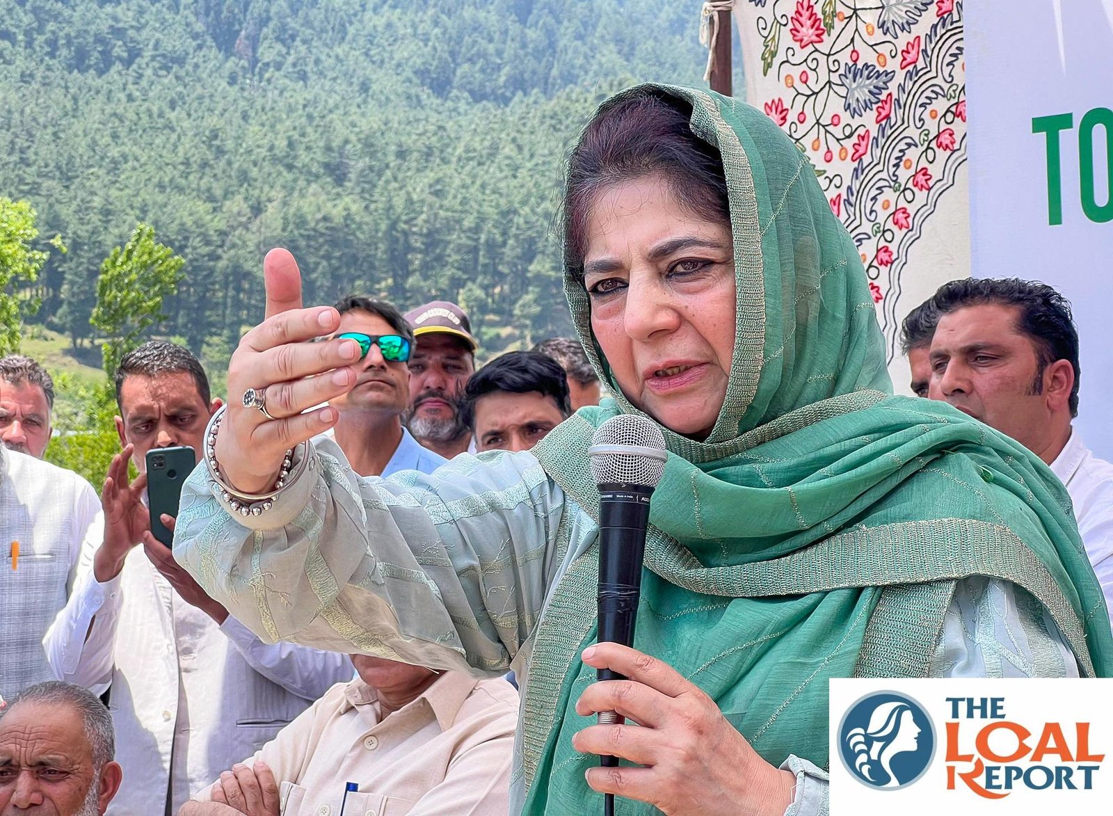Mehboba Mufti of PDP requested for questioning in Gujarat plane crash