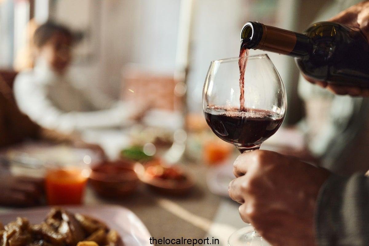 Drinking any quantity of alcohol can cause dementia, studies