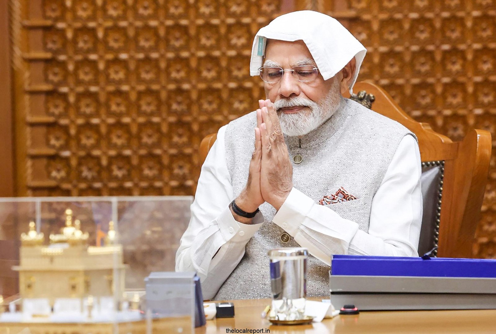 PM Modi welcomes the Sikh delegation, committed to honor the sacred remains of Guru Gobind Singh.