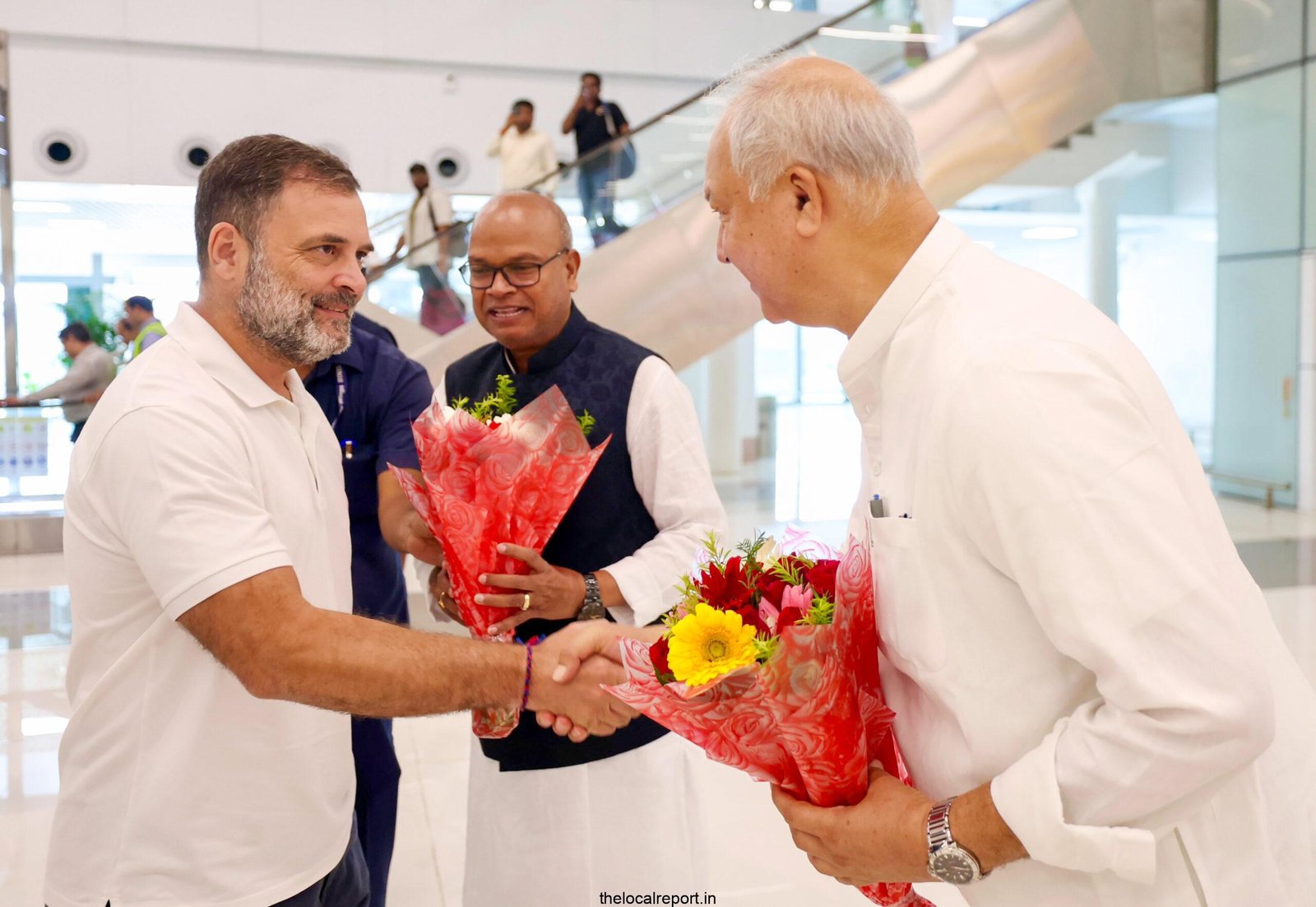 After meeting CWC in Patna, Rahul Gandhi interacted with Tejashvi Yadav on seat-sharing