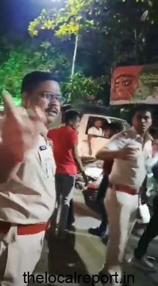 Bengal: A video of police misusing BJP workers at party stall goes viral