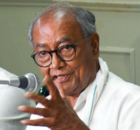 Digvijay Singh condemned the arrest of activist Sonam Wangchuk, he is called a 'Gandhia'