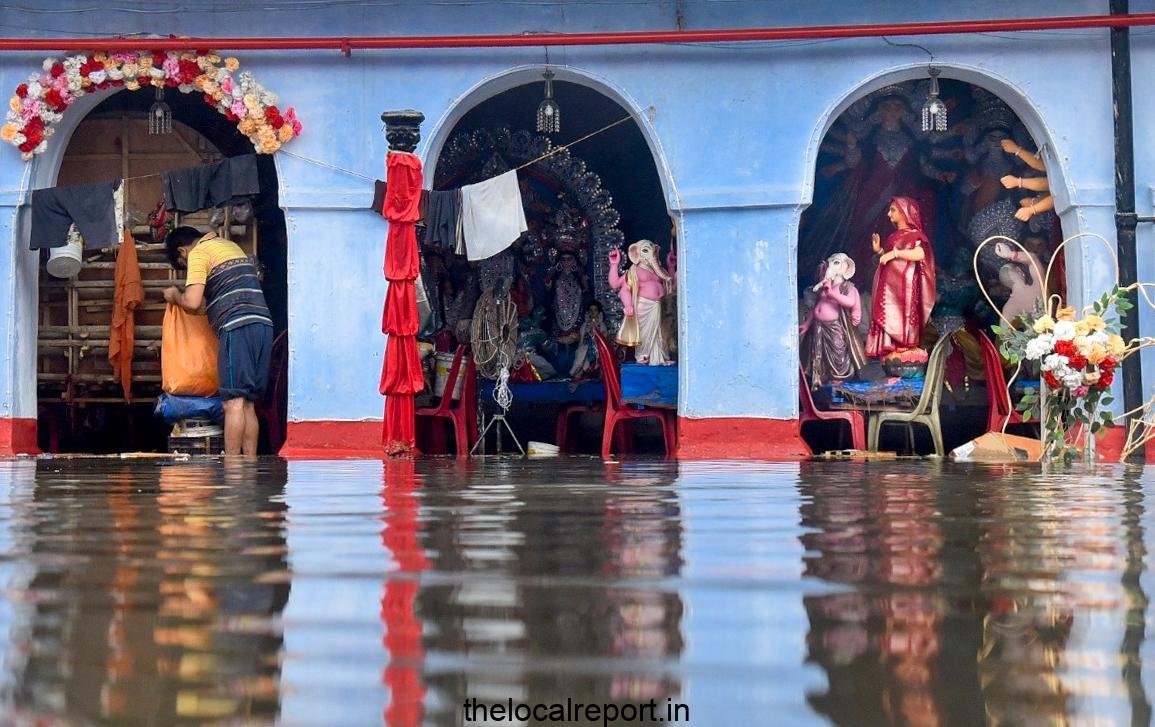 Durga plays rain during Puja, Kolkata is drenched with thunderstorms on Ashtami
