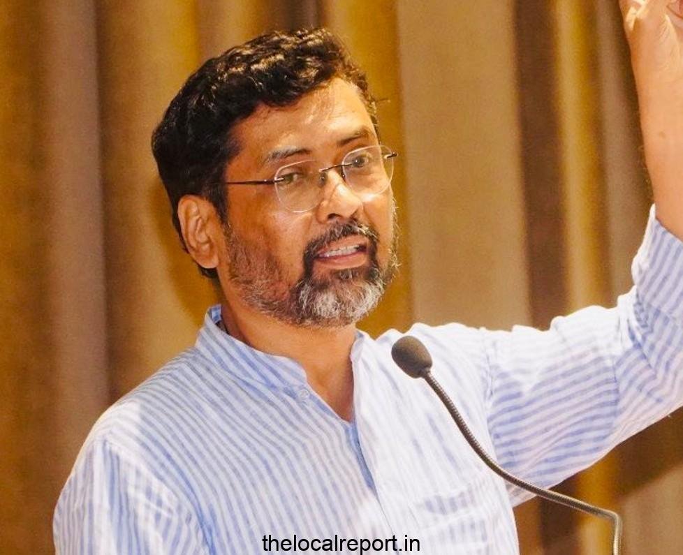 Dussehra cancel rally, help flood affected farmers: BJP to Thackeray camp