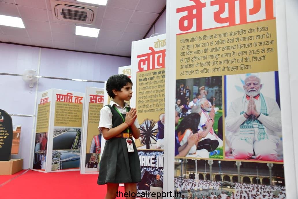 Exhibition on PM Modi in Delhi Assembly inspires school children