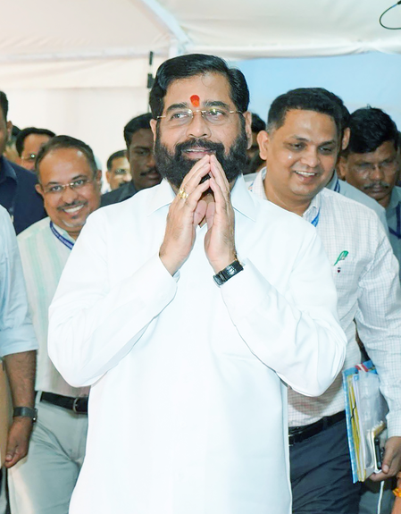 Maha Deputy CM Iath Shinde has held an important meeting with Shiv Sena leaders on BMC poll