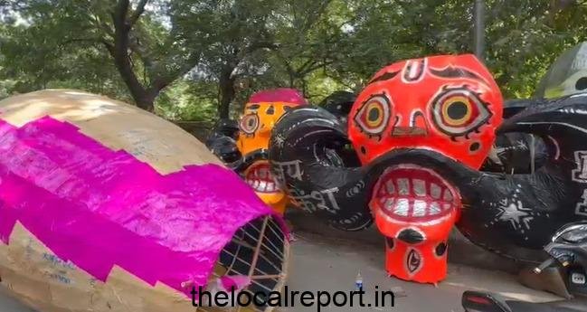 Ravana pupil makers in Delhi get orders ahead of Dussehra from America, Canada