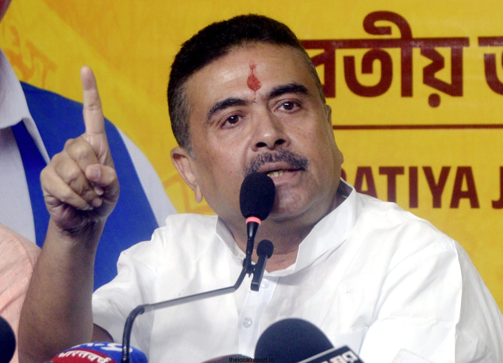 Suvendu Adhikari Shares Photos of 'Azaan' Timings on Durga Puja Pandal in Bengal, Slams Mamata Govt