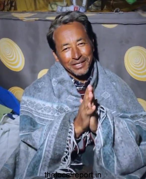The protesters struggle with the police in Leh: Climate activist Sonam Wangchuk breaks rapidly, appeals to calm