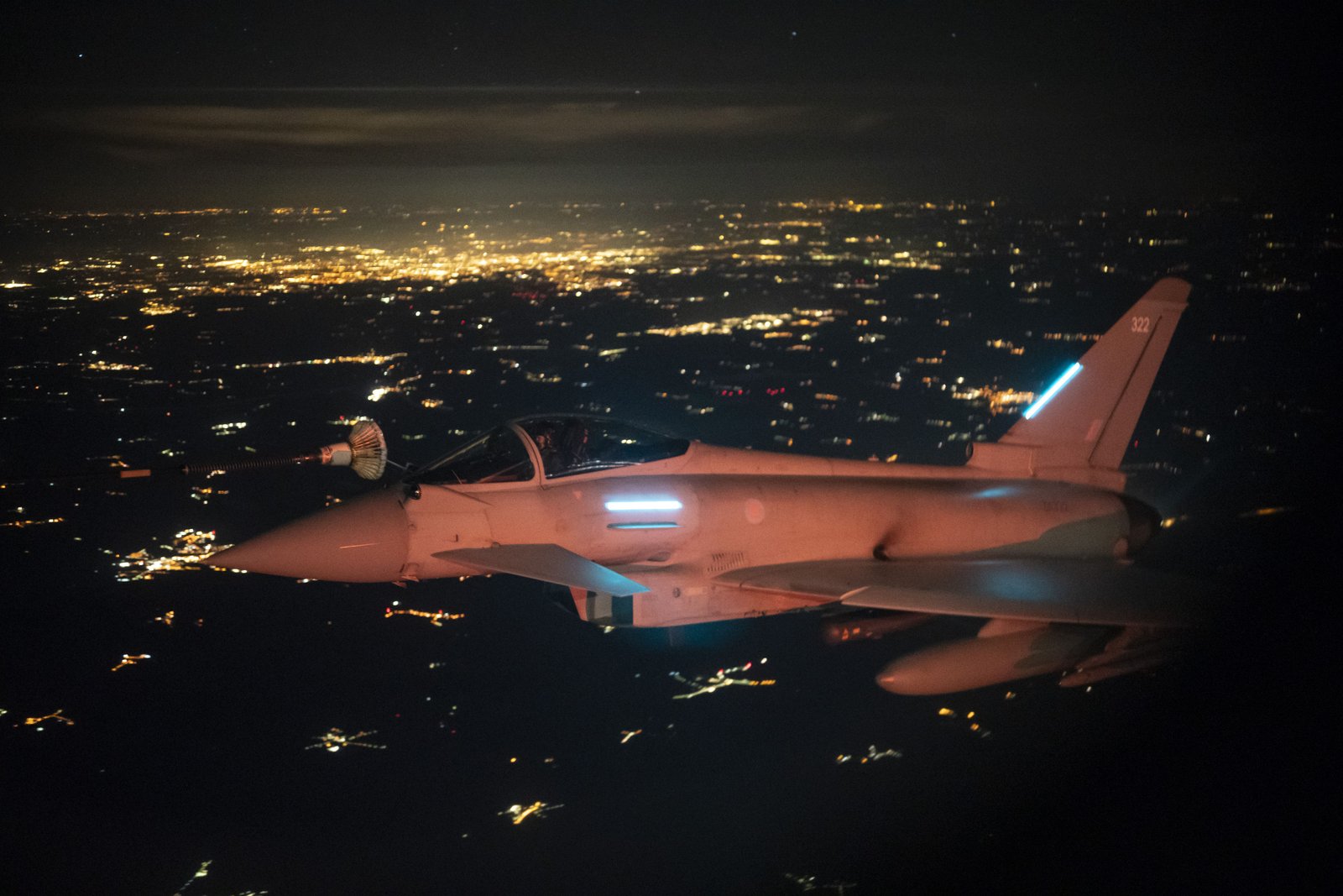 A Royal Air Force FGR4 Typhoon (Callsine Caos One, equipped with Asraam Air-to-Air Missiles, is seen from inside the RAF Vijer Air-Rifulling tanker