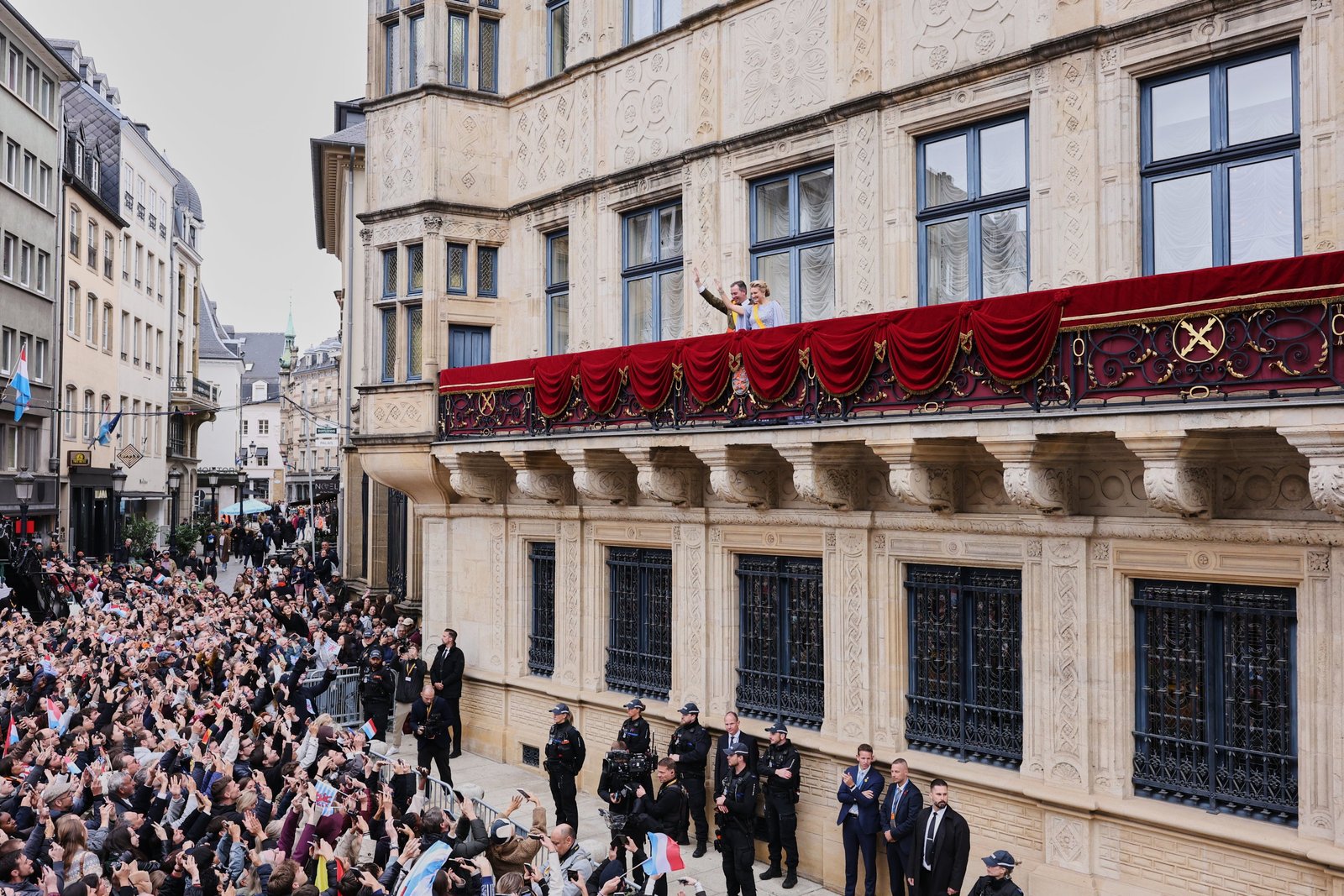 Grand Duke Gilliom of Luxembourg and Grand Duchese Stephanie in Luxembourg Stephanie in Luxembourg's balcony