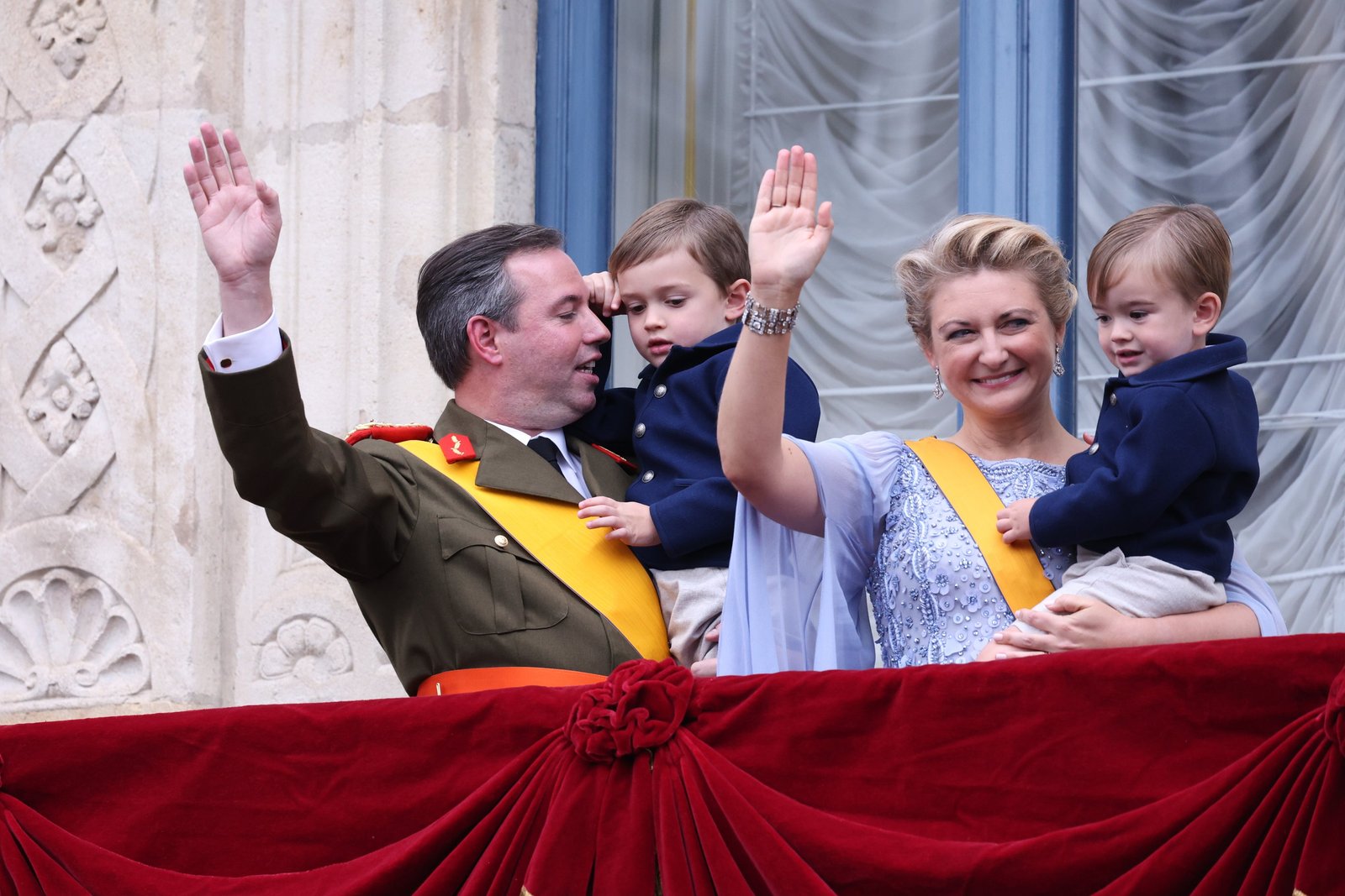 Grand Duke Gilliom of Luxembourg and Grand Duchess Stephanie of Luxembourg caught their children Prince Charles and Prince Francois