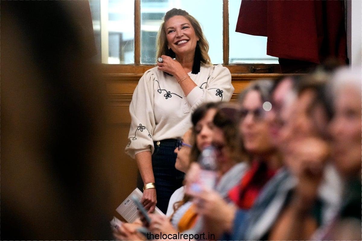 Christian writer Jane Hatmaker's new book 'Awake' discovered his divorce and developed confidence