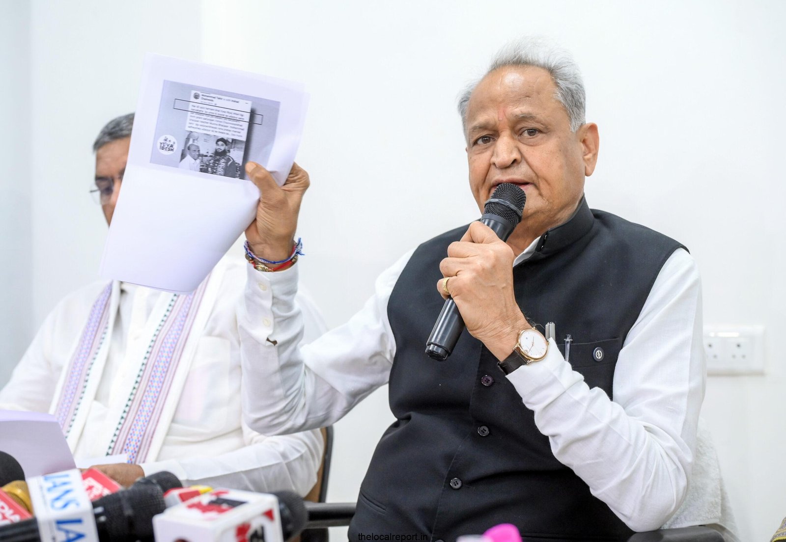 Gehlot condemns 'Shastra Pujan' inside the University of Rajasthan; Police action against NSUI workers
