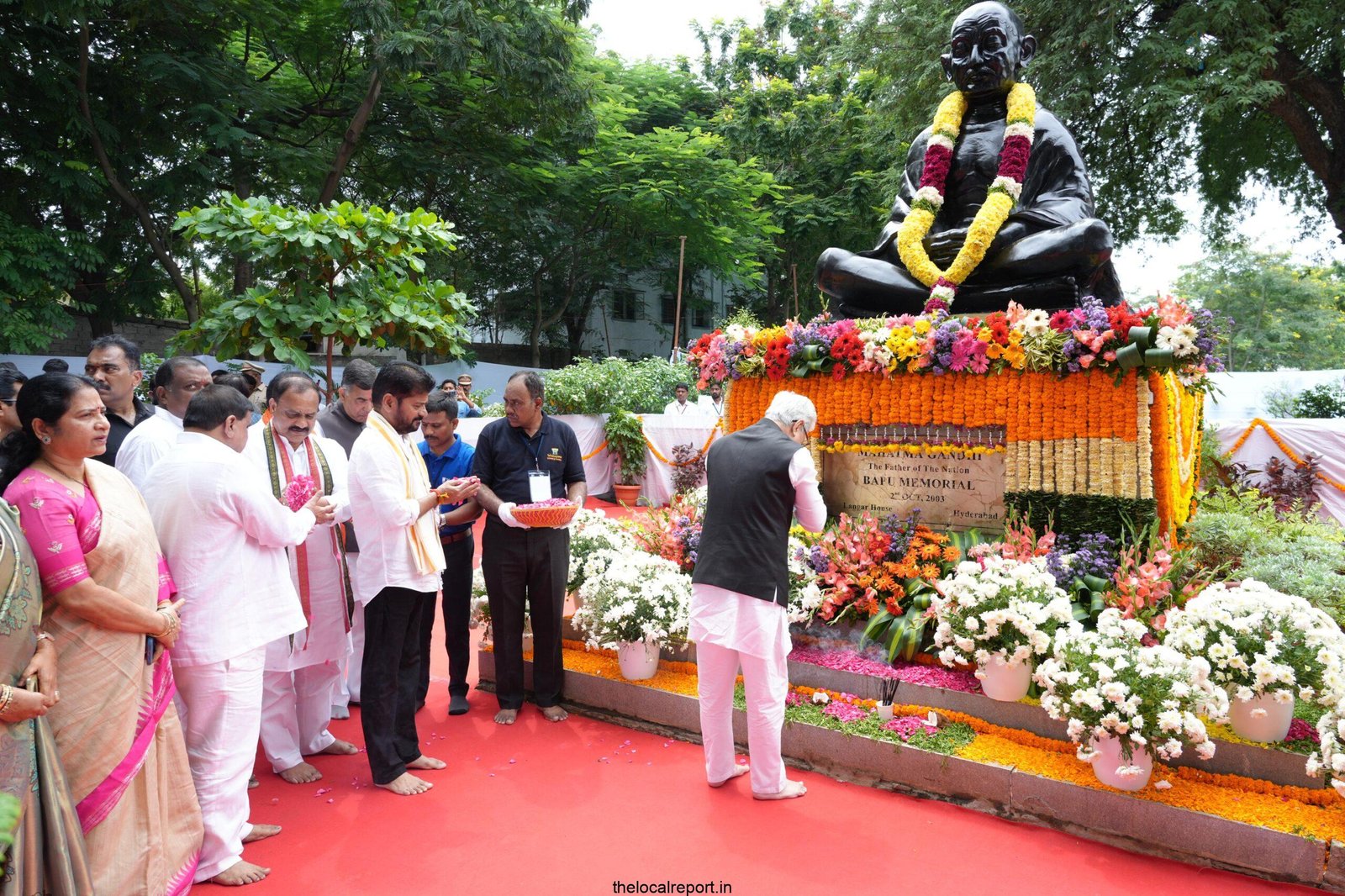 Governor of Telangana, Bapu Ghat in CM Pay Tribute in Hyderabad
