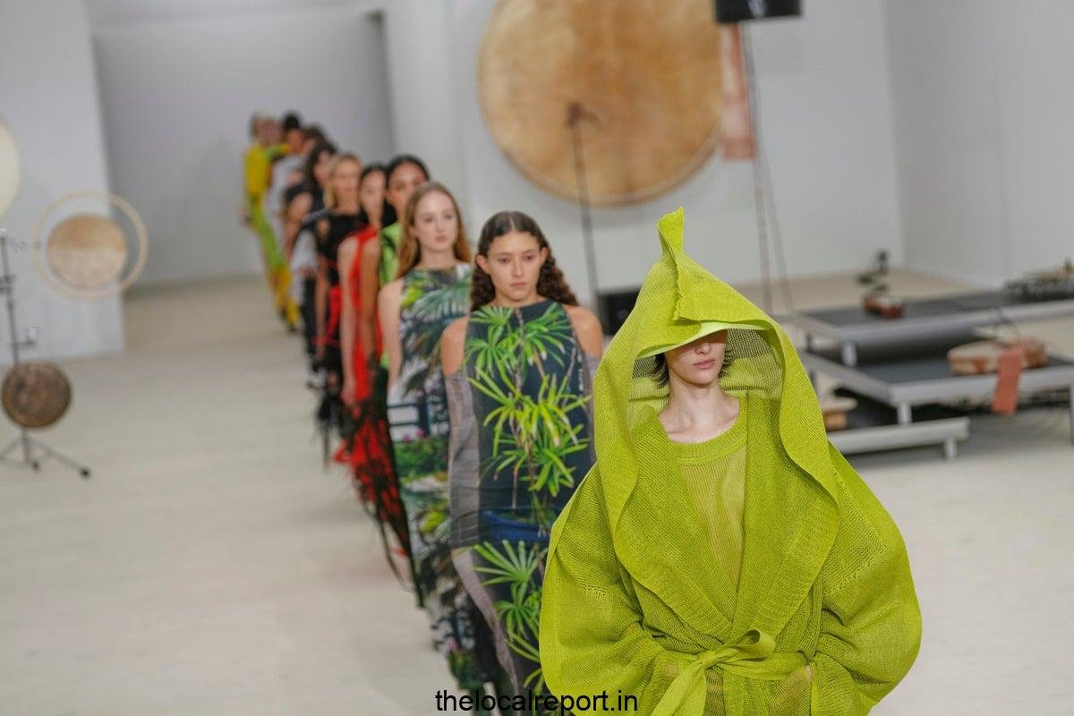 Issey Miyake imagines clothes with his wish at Paris Fashion Week