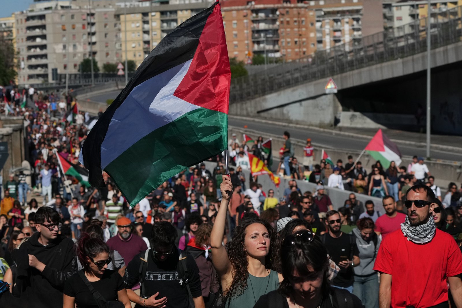 Thousands of people have gathered to protest in support of Gaza aid Flotila