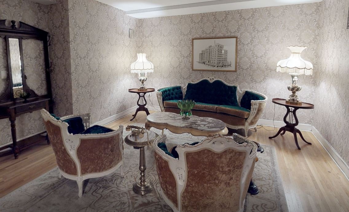 In Room 311 of Reed House Hotel, the living room area, which is said to have been murdered by analisa's restless spirit, was allegedly murdered by a jealous lover in a bathtub