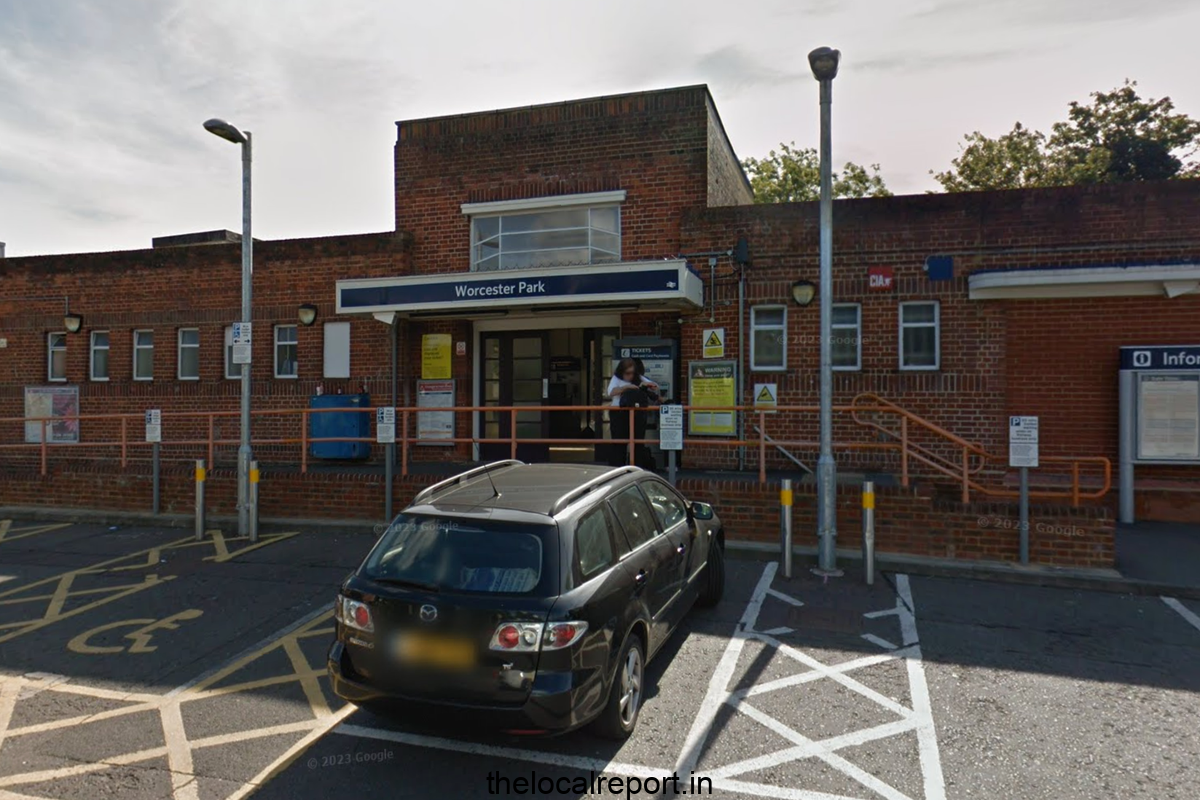 Police hunting woman, who 'man pushed the tracks at London station'