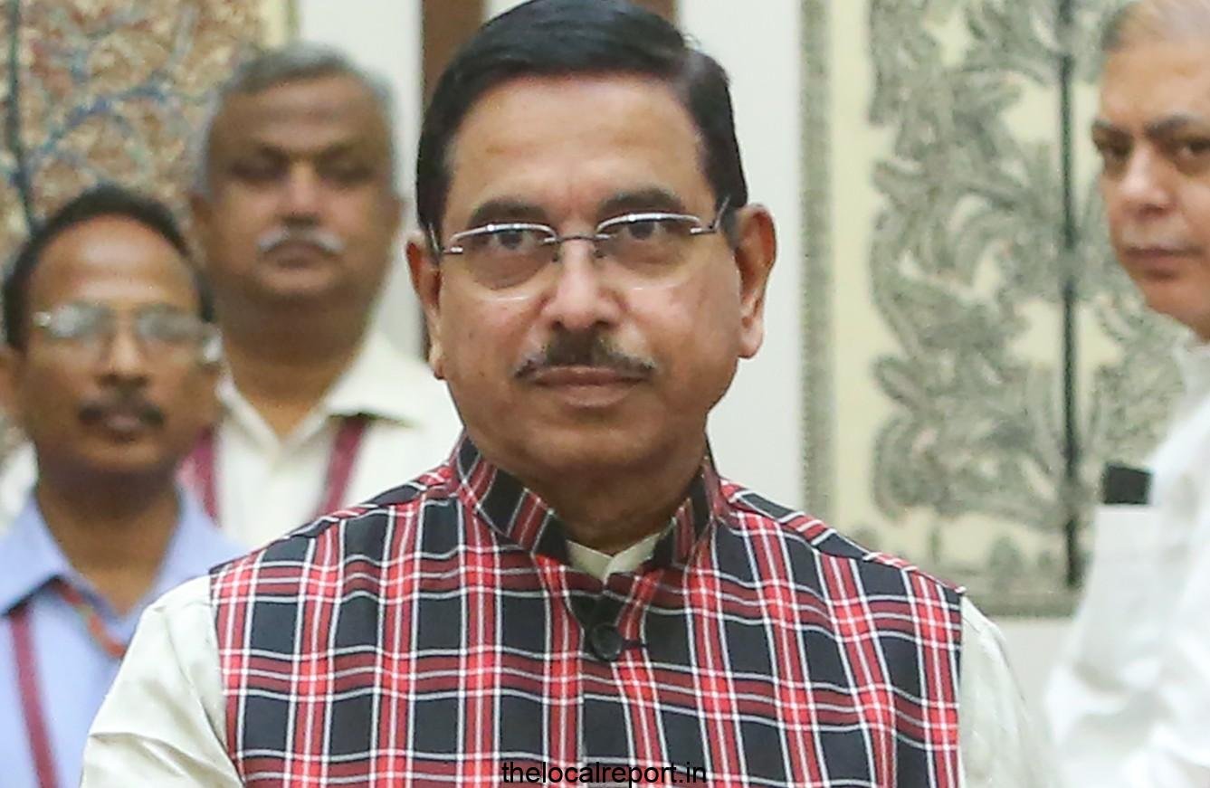 Sidaramaiah conducted caste census to save his post of CM: Union Minister