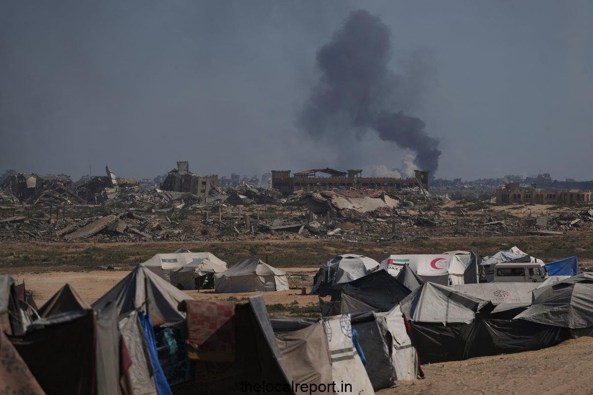 Trump tells Hamas to accept a ceasefire at the end of this week or 'hunt and kill'