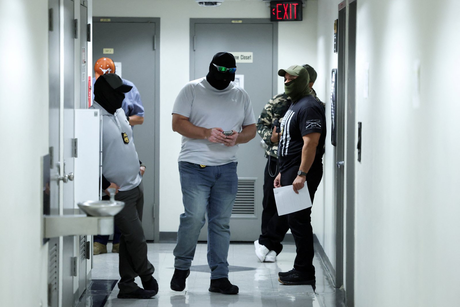 Each immigration court is marked as 'open' and the Trump administration continues a large -scale exile campaign as an operation despite cutting immigration services during government shutdowns.