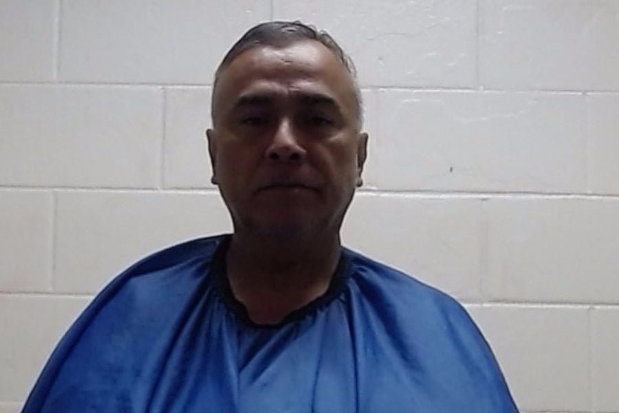 The 61-year-old Domingo Quintana was arrested for animal cruelty, when the authorities found a weak cat allegedly investigating their wife's own children.