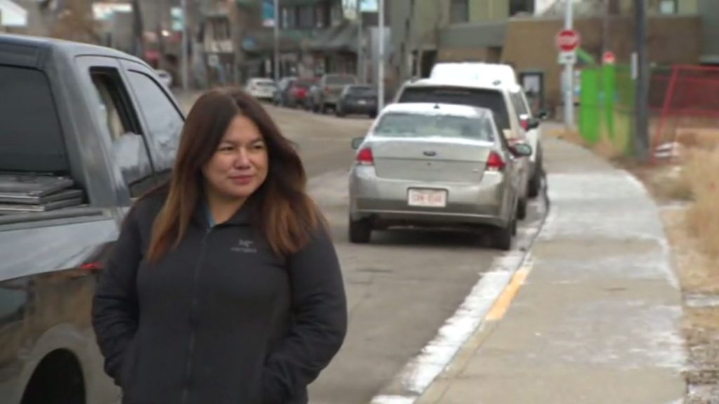 Nearly half of immigrants say temporary foreign workers fill jobs Canadians don't want: OMNI-Léger poll