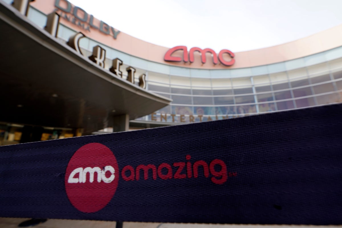 AMC Entertainment CEO remains in charge of world's largest theater chain after stroke