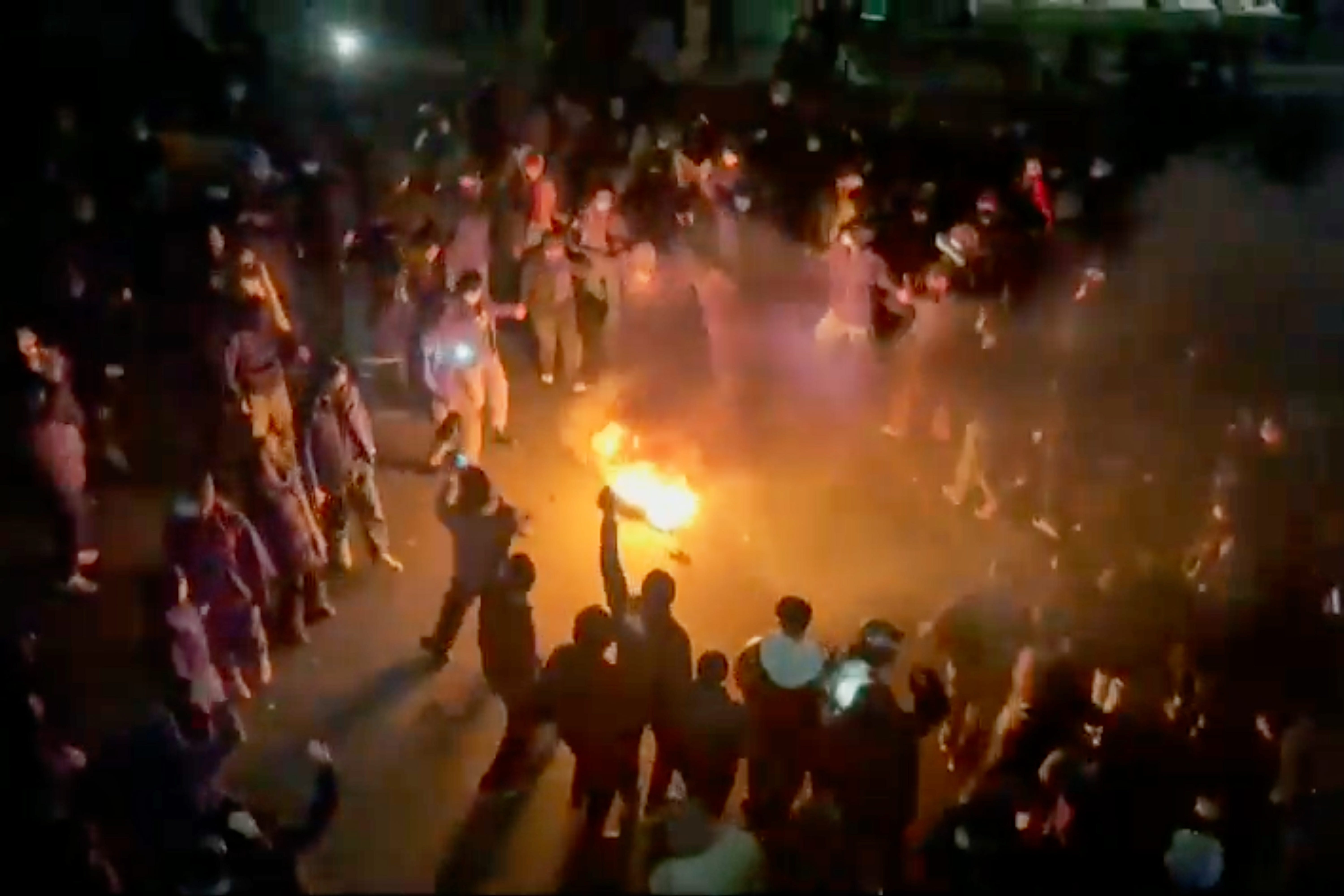 Protesters set fire to Tehran streets amid widespread unrest