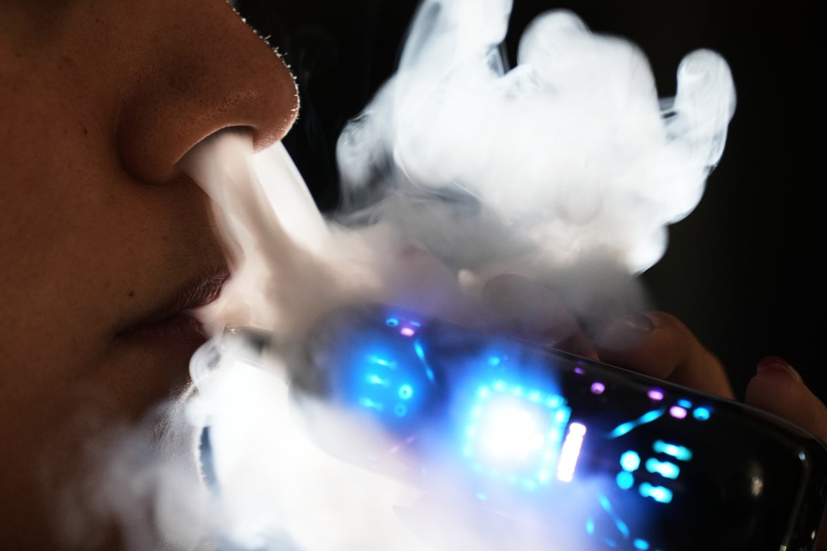 After Mexico bans e-cigarettes, cartels tighten control of booming market