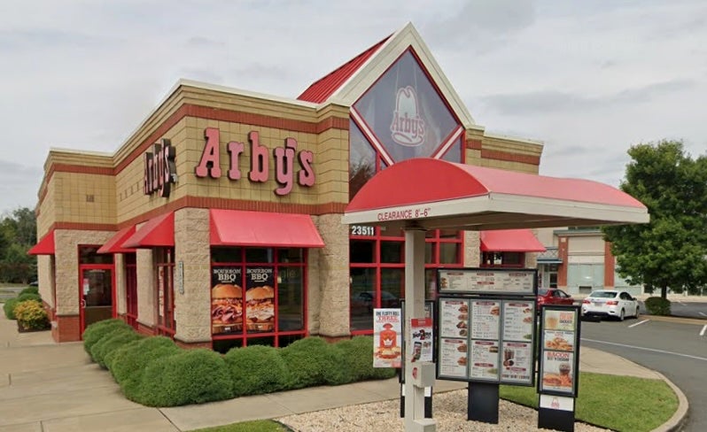 Popular fast-food chain closes store near Washington Dulles International Airport