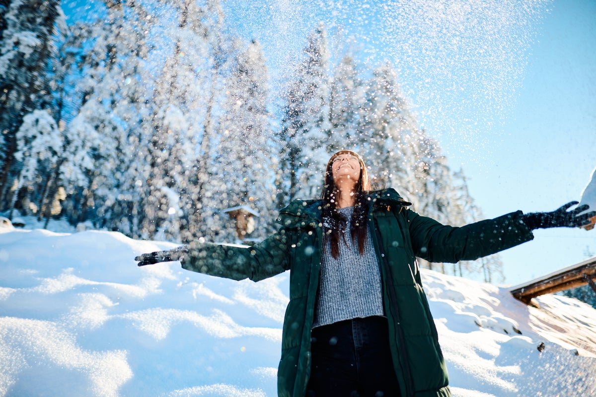 Experts reveal how snow forms and why snowflakes are different
