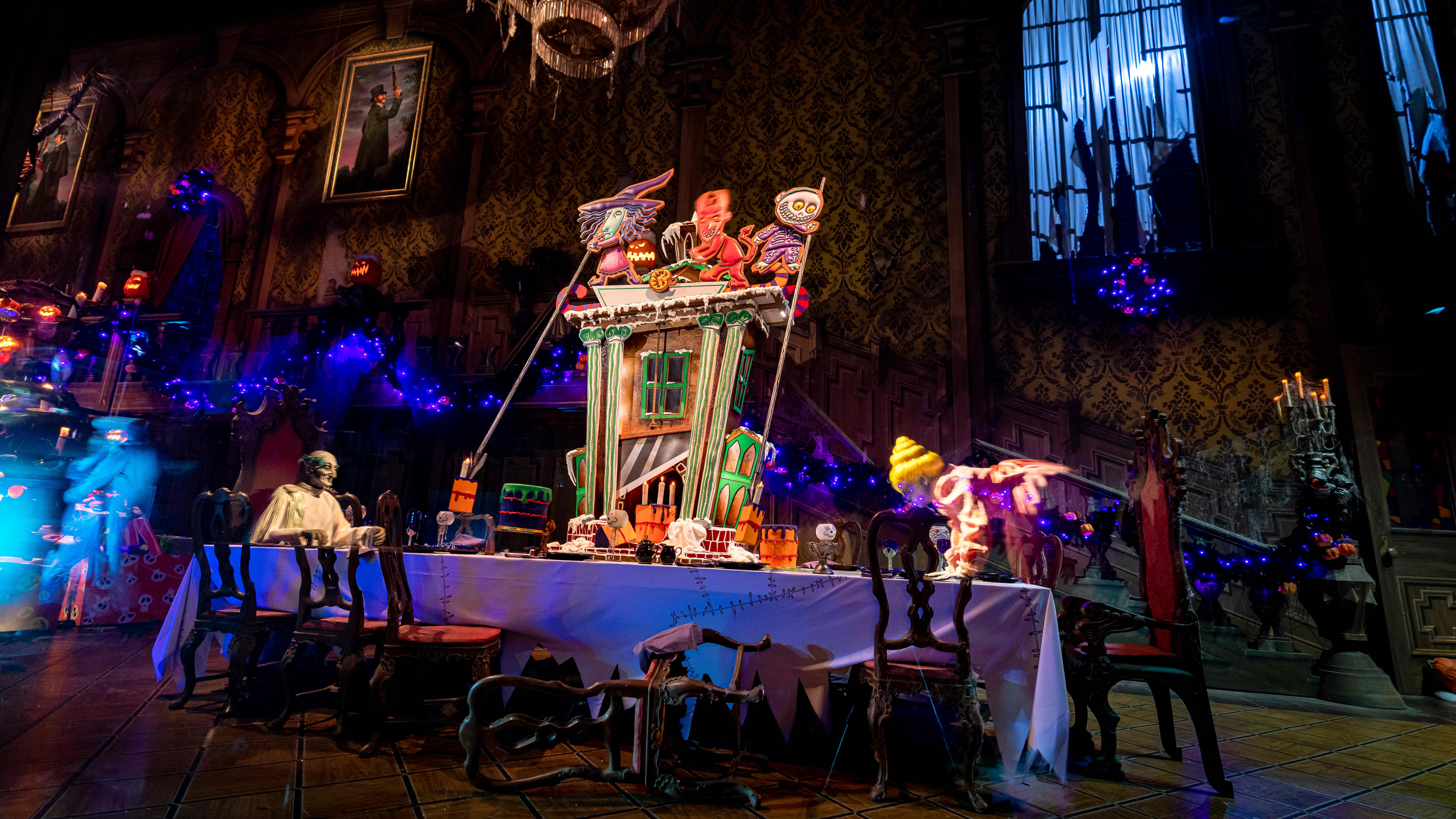 Woman found unconscious inside Disney's Anaheim Resort's Haunted Mansion