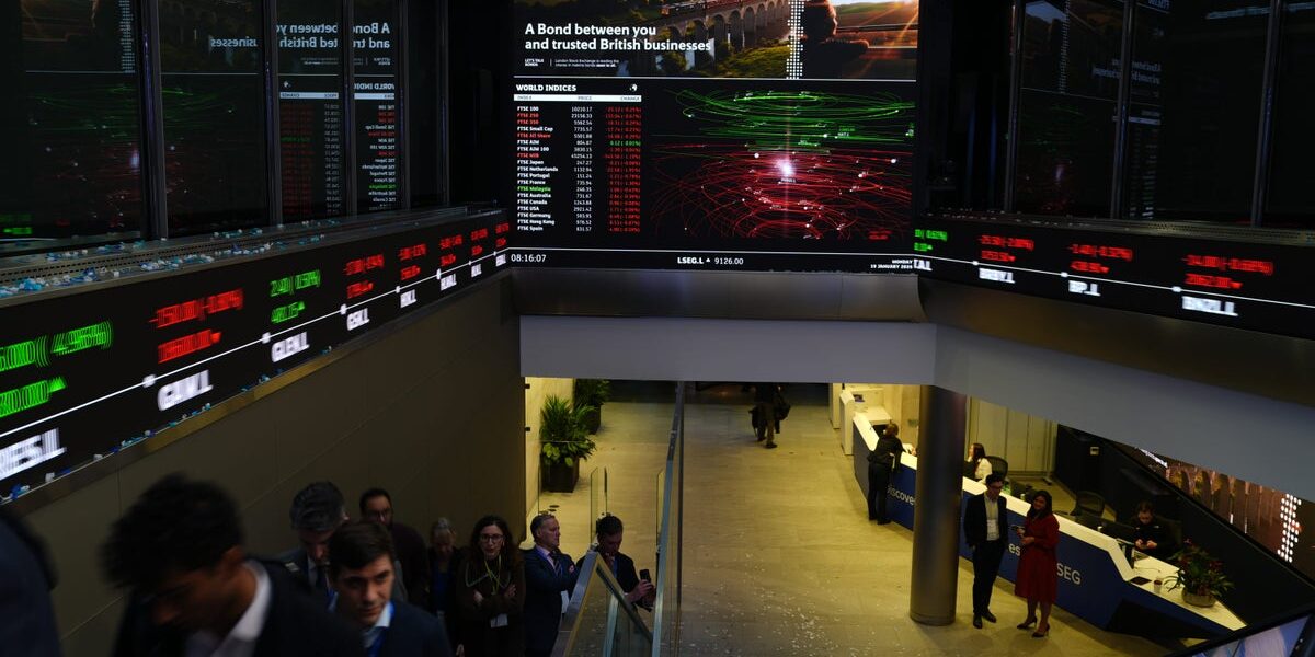 Greenland worries and plunge in Japanese bonds hit stocks