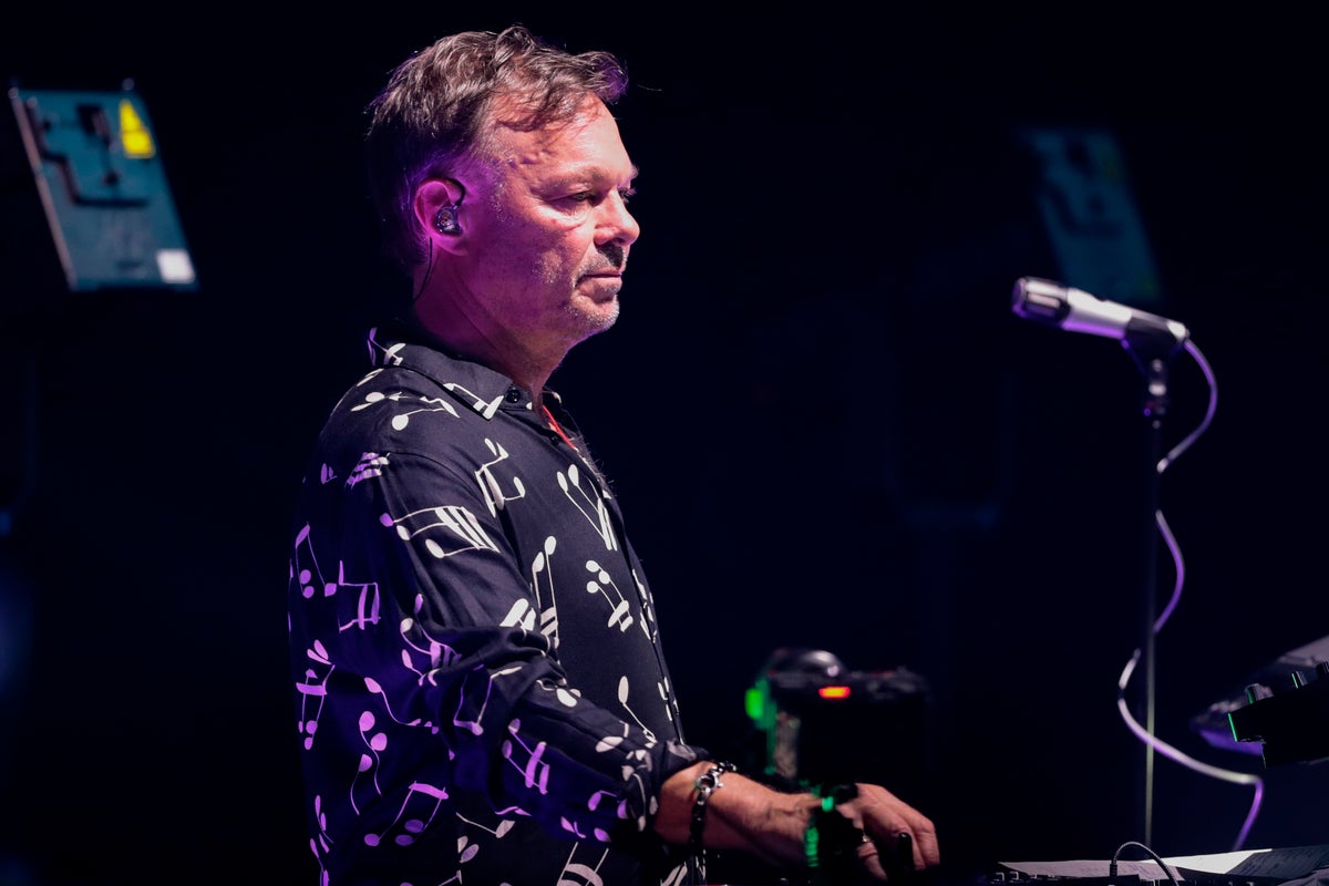 Here's how P&O Cruises passengers party with DJ Pete Tong