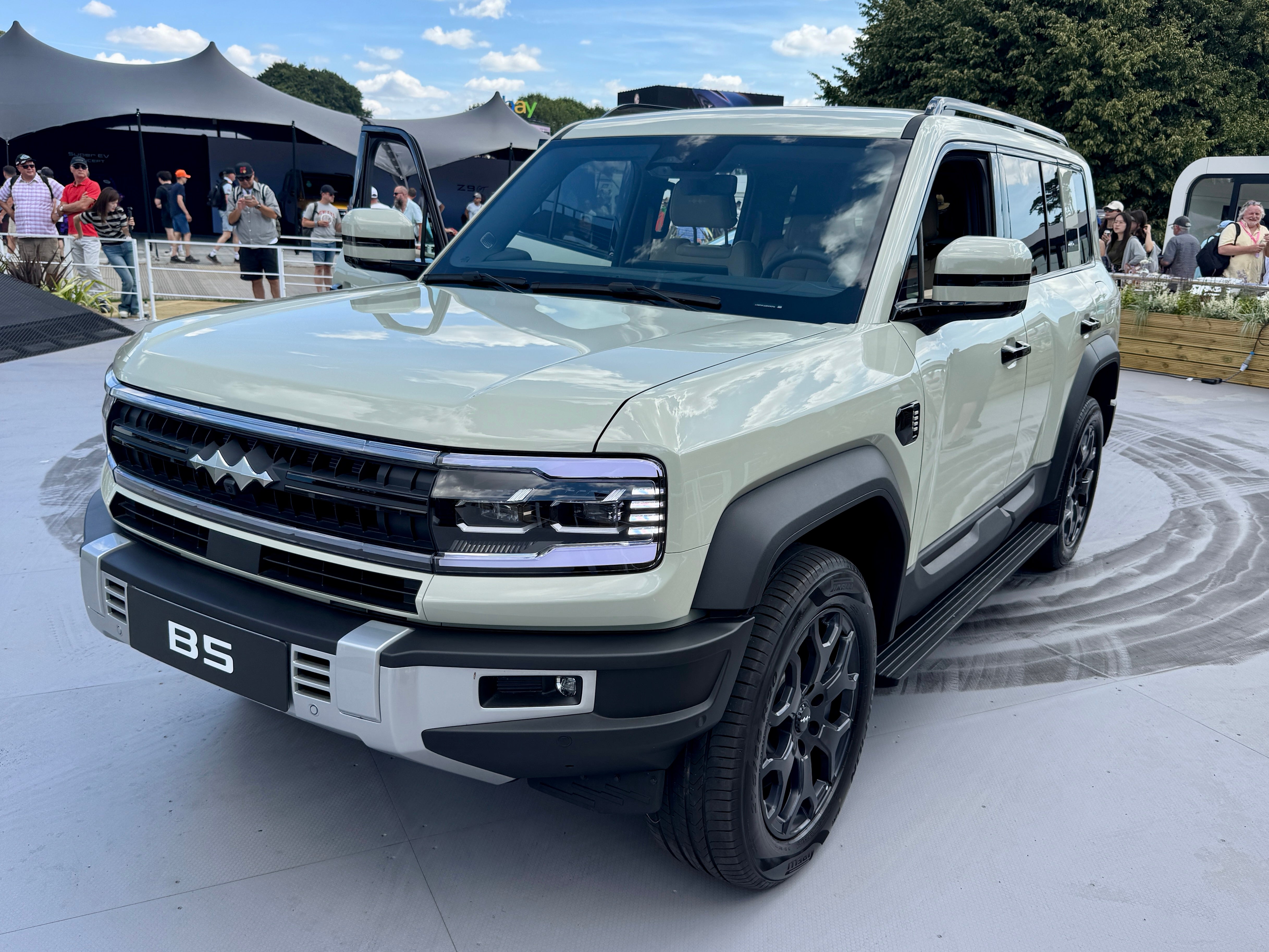 Denza B5 will be launched in 2026 to challenge Land Rover Defender