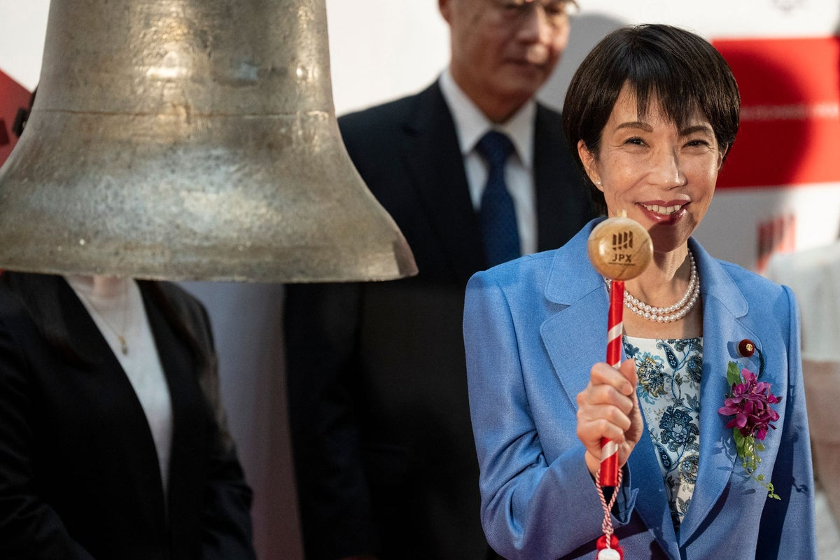 Japanese Prime Minister Sanae Takaichi joins congresswomen in urging parliament to add more toilets