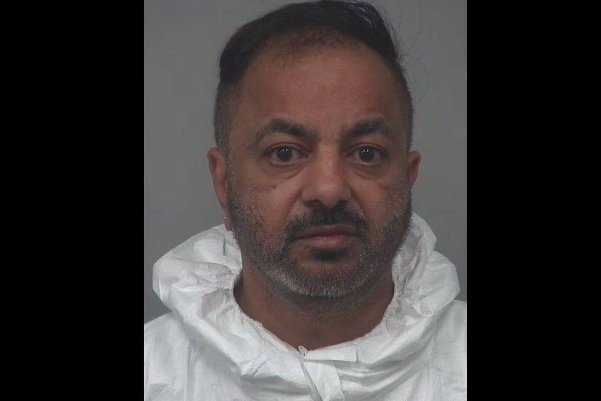 Man killed wife, relatives, kids hid in closet before calling 911, police say