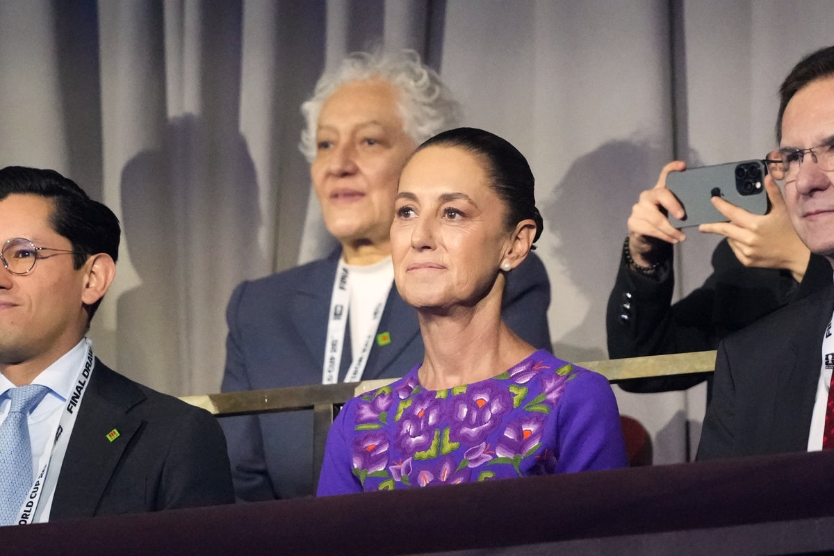 Mexican president delivers public speech amid 6.3-magnitude earthquake