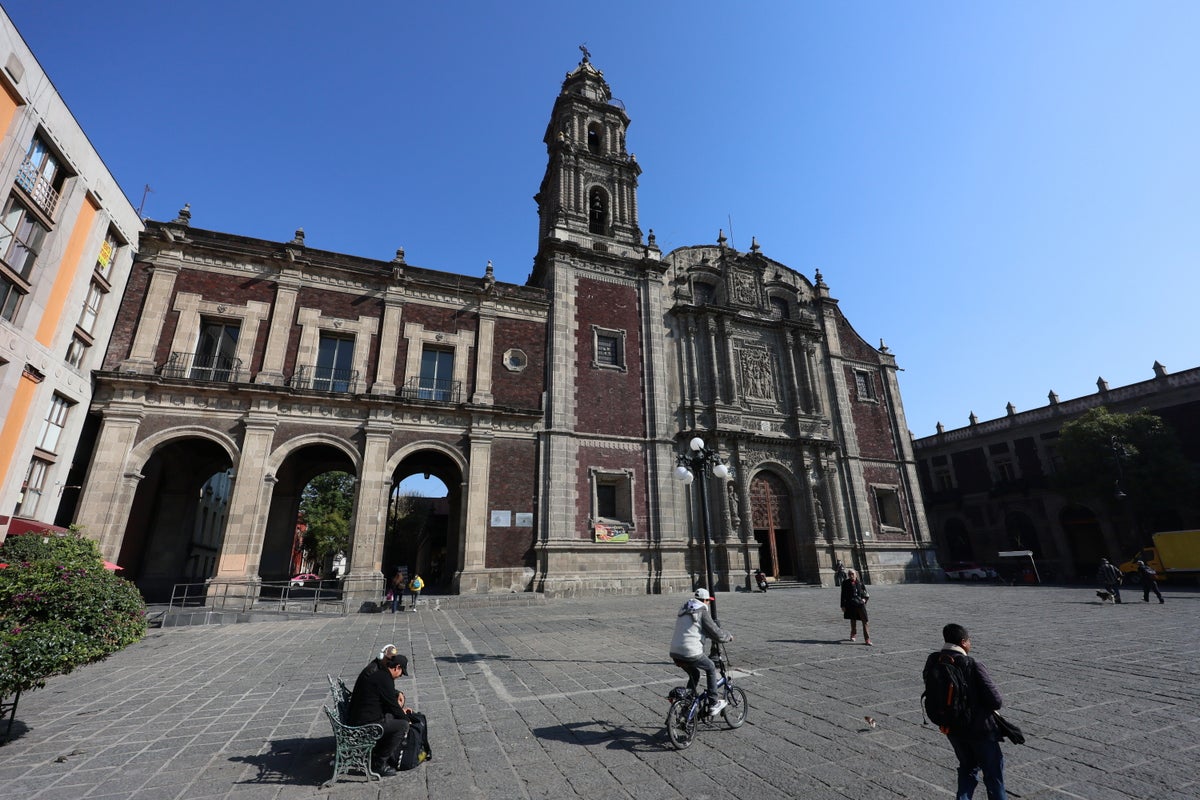 New campaign calls on Mexicans to rediscover capital's heart through revered church