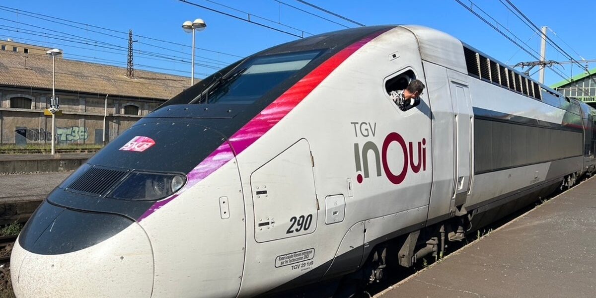 New 'no children' zone on French trains sparks outrage