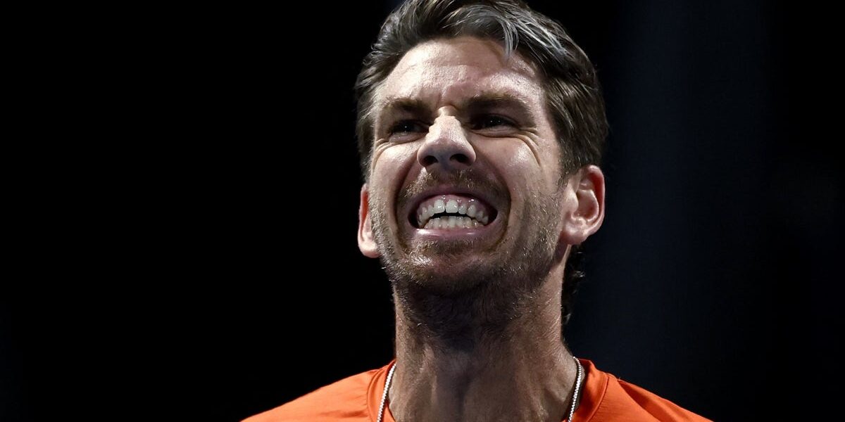 Nouri books Zverev's Australian Open rematch after an hour delay due to heavy rain