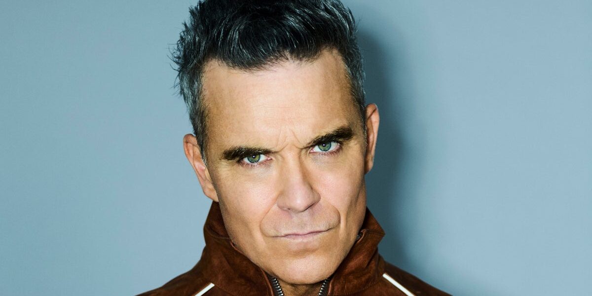 Robbie Williams breaks Beatles record and makes British music history