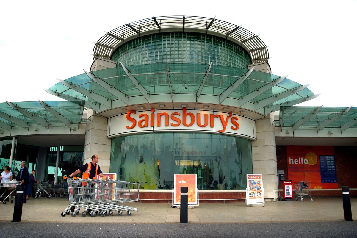 Sainsbury's launches new graduate scheme, including focus on AI skills