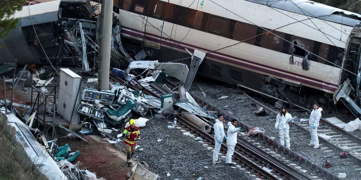 Spanish rail operator warned of 'severe wear and tear' ahead of crash that kills 39 people