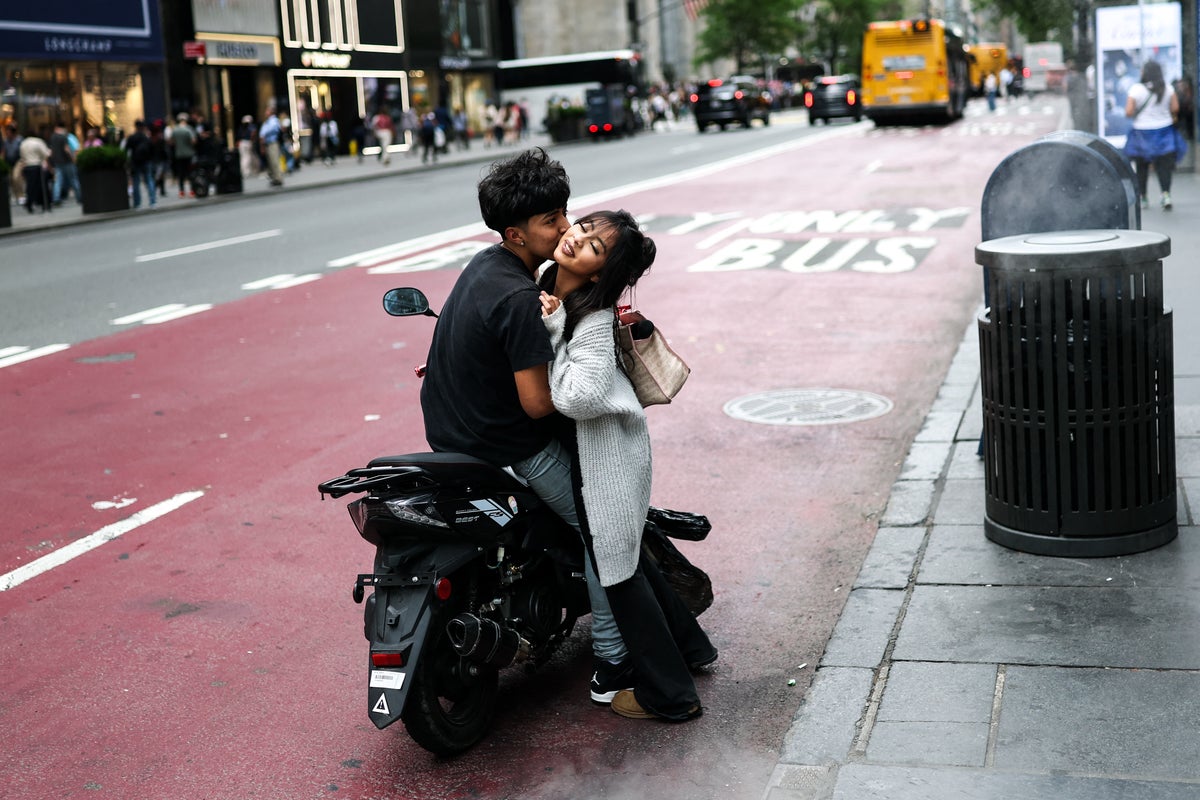 Study finds being single for too long may affect young people's health