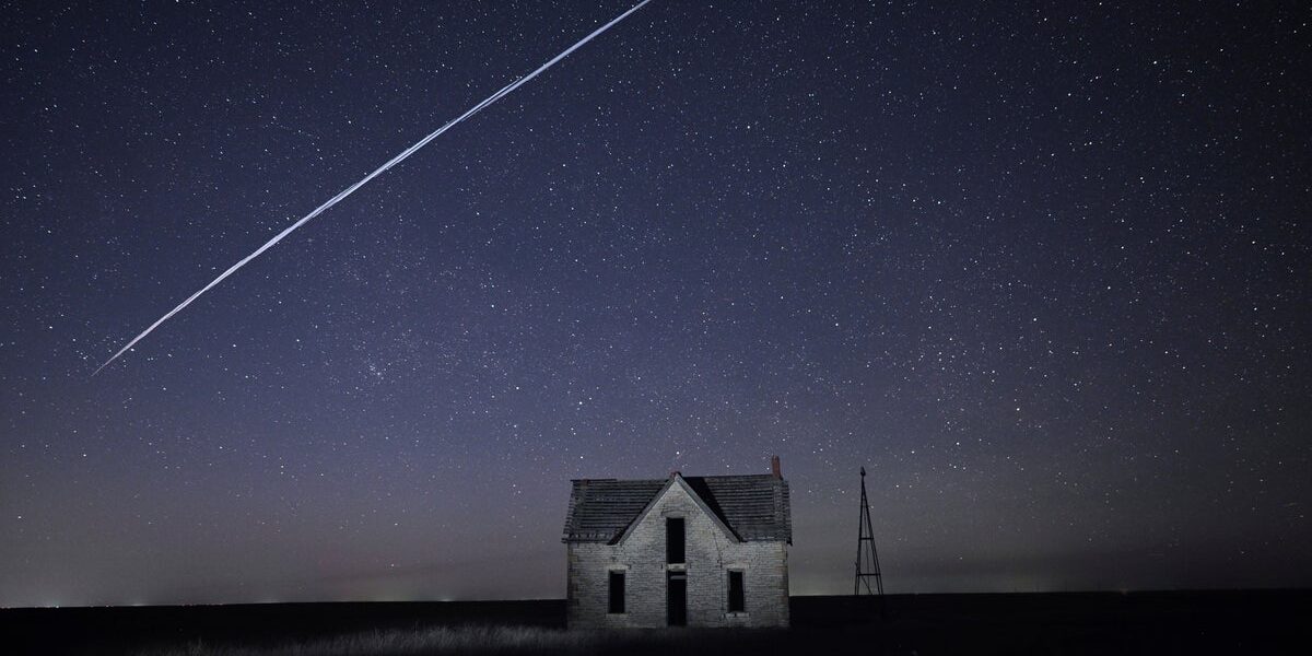 Study shows how seismic monitors can track space junk through sonic booms