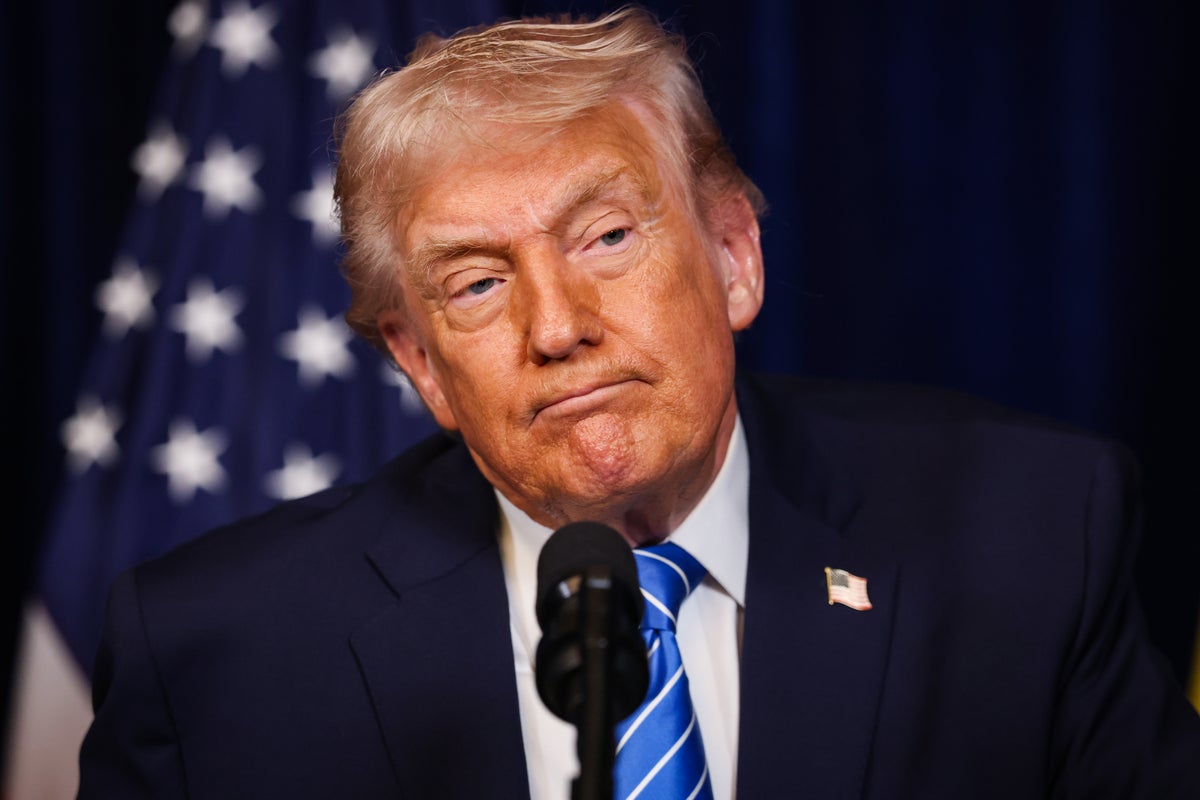 Trump says oil companies will invest $10B in Venezuela ahead of White House meeting